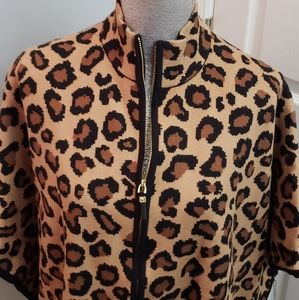 💥Tahari Leopard Print Poncho Sweater